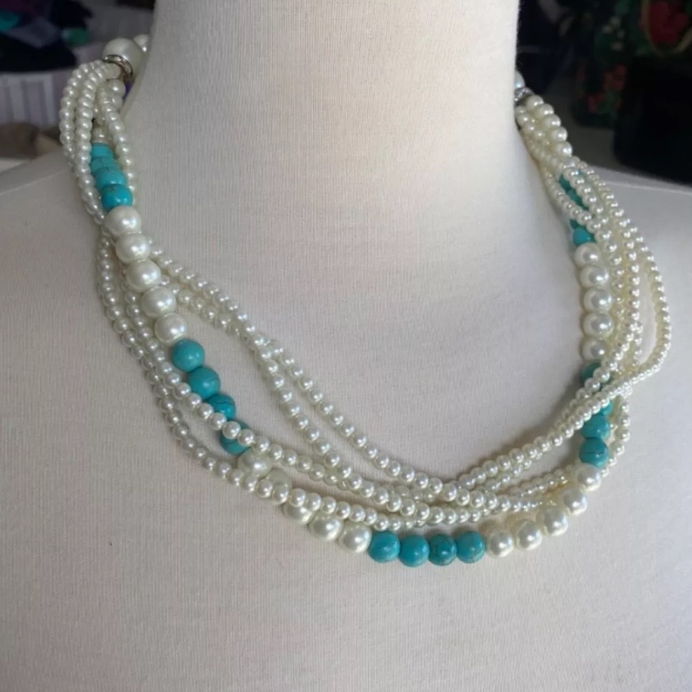 Vtg Multi-Strands Fresh Water Pearls & Turquoise Necklace Rhinestone Detail 22"